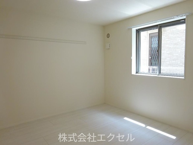 その他部屋・スペース　フローリングの室内です。