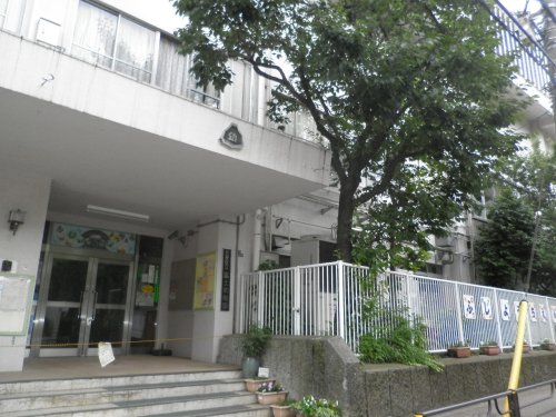 幼稚園・保育園　台東区立富士幼稚園（幼稚園・保育園）まで212m