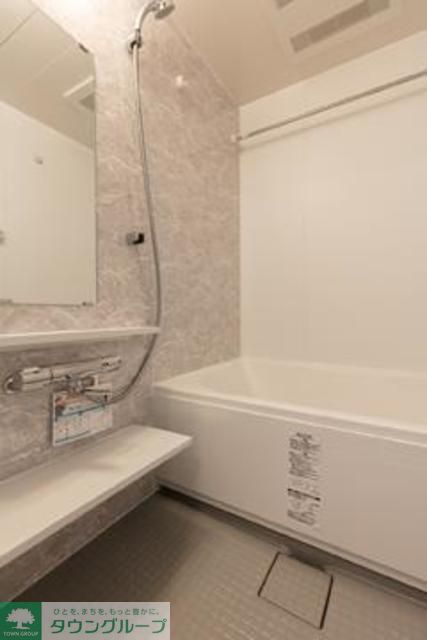 バス・シャワールーム　※写真は同タイプ住戸です。