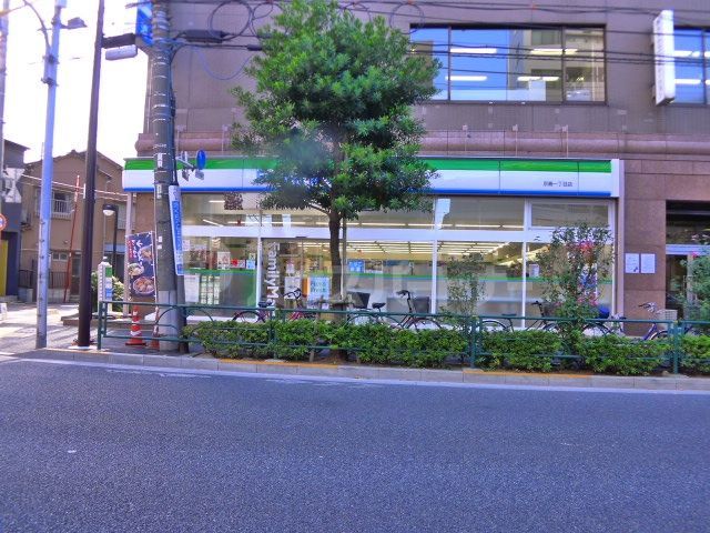 コンビニ　ファミリーマート京島一丁目店（コンビニ）まで70m