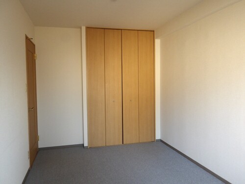 その他　クロゼット（洋室約7.1畳）　※同タイプ別部屋