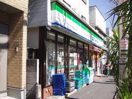 コンビニ　ファミリーマート 梅里二丁目店（コンビニ）まで266m