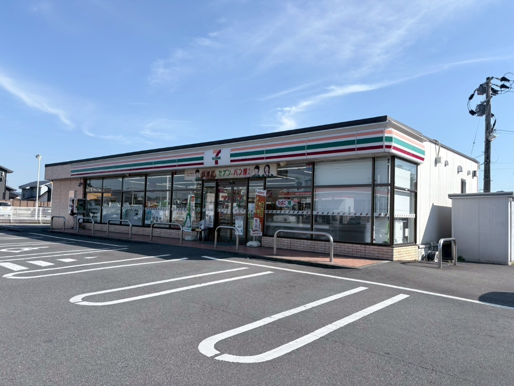 コンビニ　セブンイレブン 南隼人店（コンビニ）まで902m
