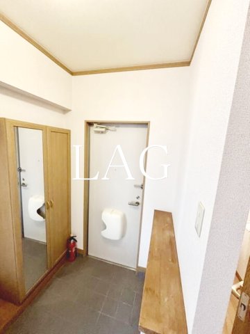 玄関　玄関です。