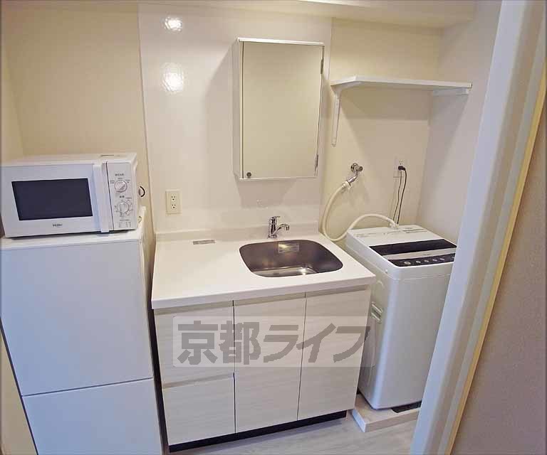 洗面設備　洗面台です