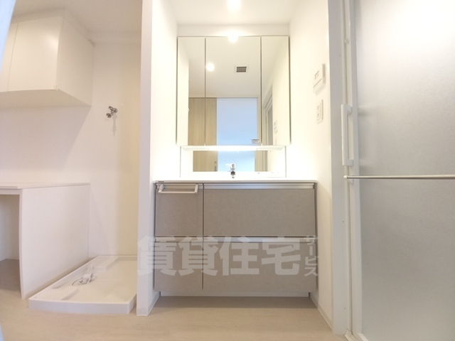 洗面設備　513号室写真