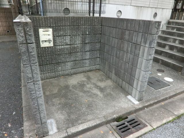 その他　専用ゴミ置場♪
