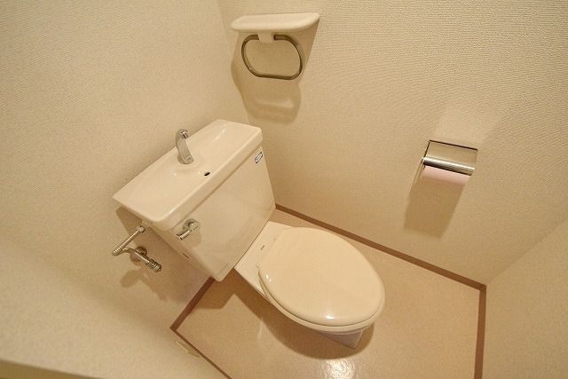 トイレ　別部屋参考写真