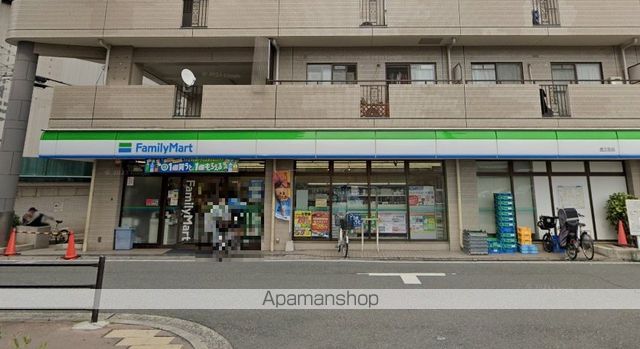 コンビニ　ファミリーマート（コンビニ）まで591m