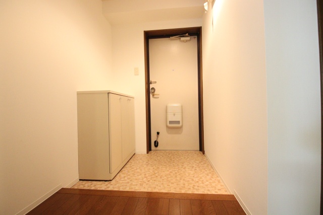 玄関　※別号室の参考写真です※