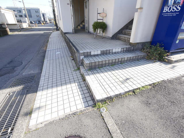 エントランス　★エントランスのお写真です★