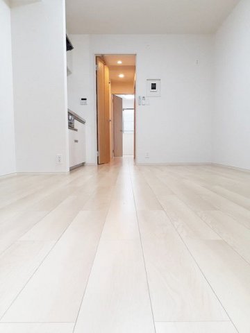 居室・リビング　こちらの居間で趣味の時間をお楽しみください