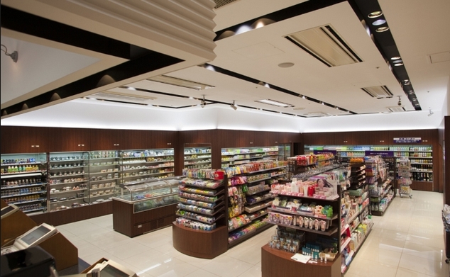 コンビニ　生活彩家新川ダイヤビル店（コンビニ）まで183m