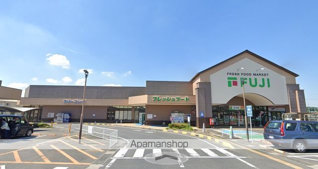 スーパー　フジフジ南岩国店（スーパー）まで525m