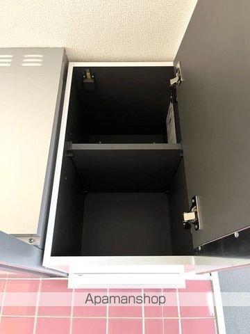 小田急線 世田谷代田駅 徒歩7分 5階建 築43年のキッチン写真