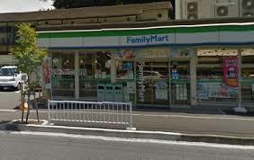 コンビニ　ファミリーマート 港北師岡町店（コンビニ）まで483m