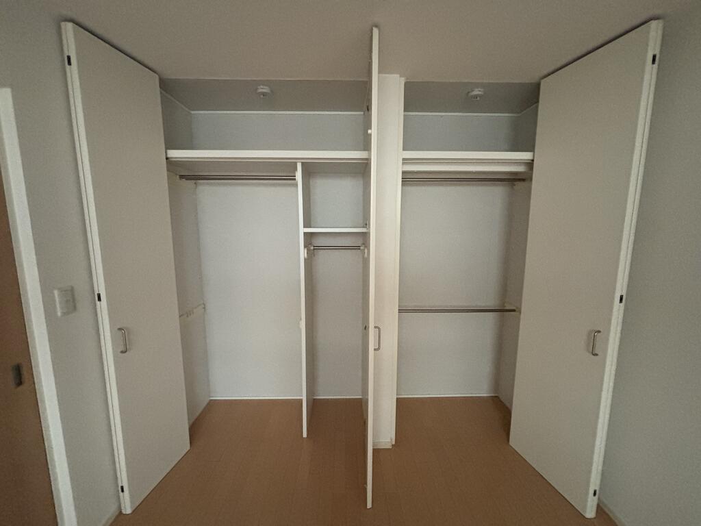収納　同一間取り別階のお部屋になります。