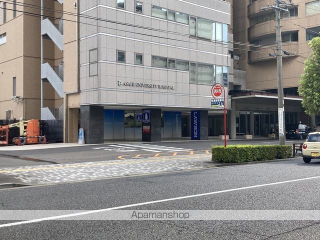 コンビニ　ローソン朝日大学病院店（コンビニ）まで376m
