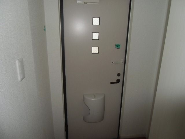 ペルル.Kの玄関写真
