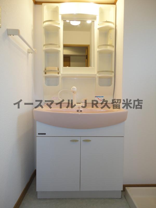 洗面設備　コーポラス青柳の使いやすい独立洗面台です