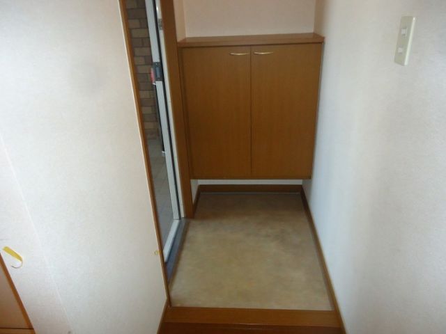 セジュール瑞穂 C棟の玄関写真