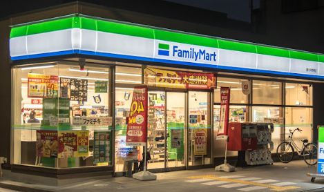 コンビニ　ファミリーマート 駒川中野東店（コンビニ）まで200m