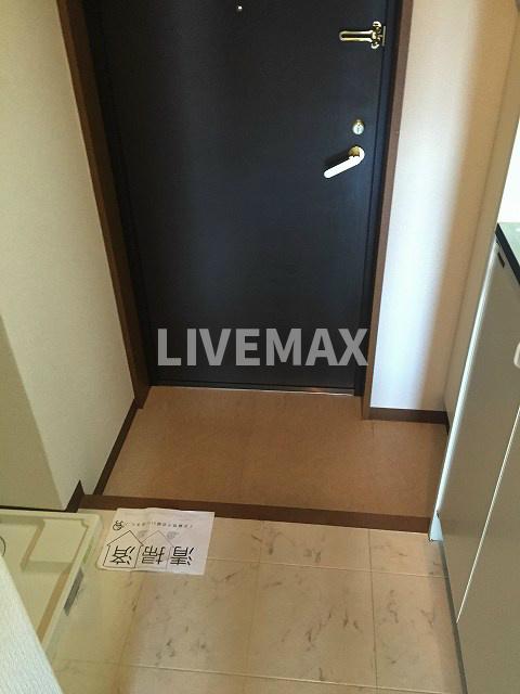 玄関　※別部屋のお写真になります