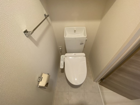 トイレ　※別部屋の写真です