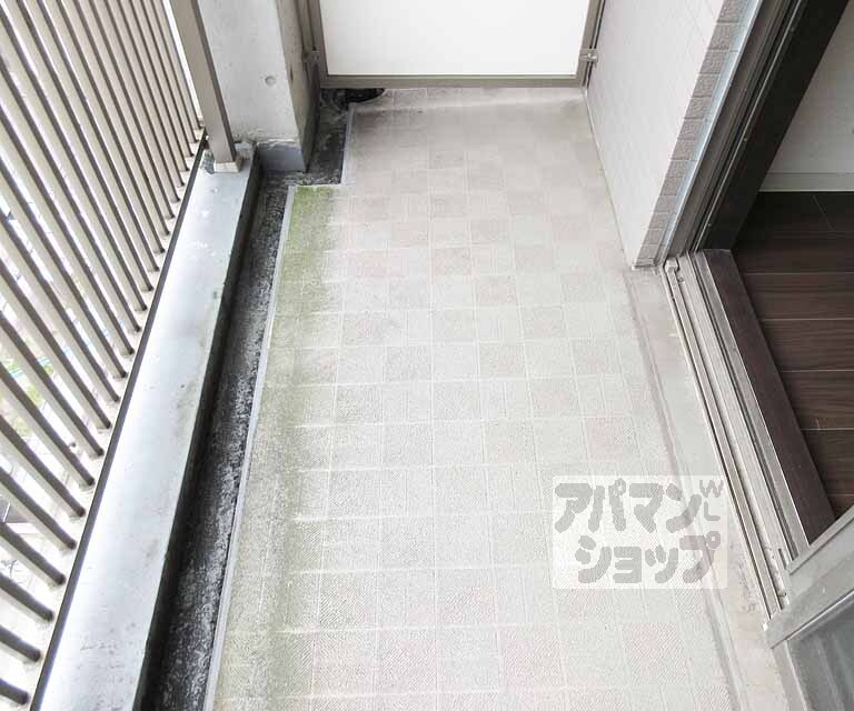 バルコニー　ベランダも広めです。