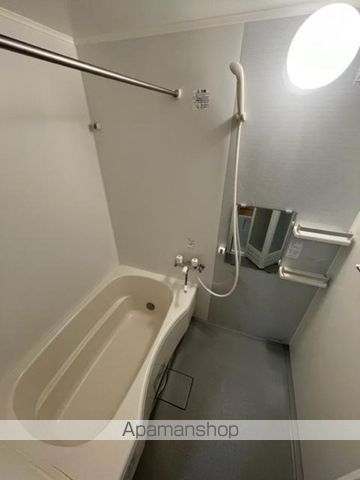 ＪＲ山陽本線 五日市駅 バス乗車時間：16分 最寄りバス停で下車 徒歩8分 2階建 築20年の風呂写真