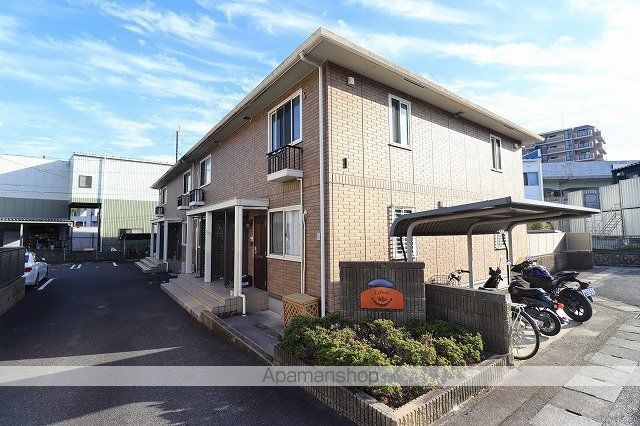ＪＲ山陽本線 五日市駅 バス乗車時間：16分 最寄りバス停で下車 徒歩8分 築20年
