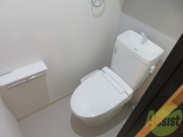 トイレ　トイレはウォシュレット付きなので嬉しいですね。