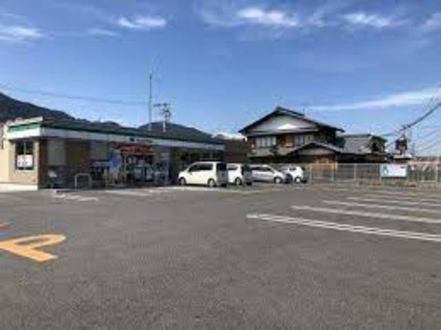 コンビニ　ファミリーマート大津唐崎一丁目店（コンビニ）まで1428m
