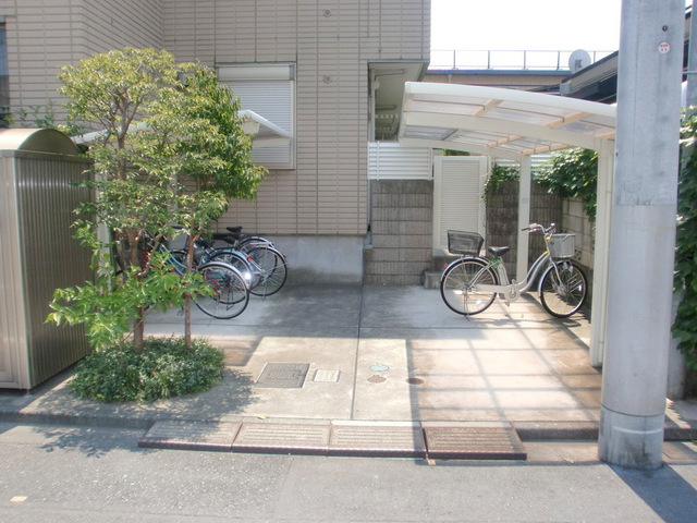 その他共有部分　★屋根付き駐輪場★