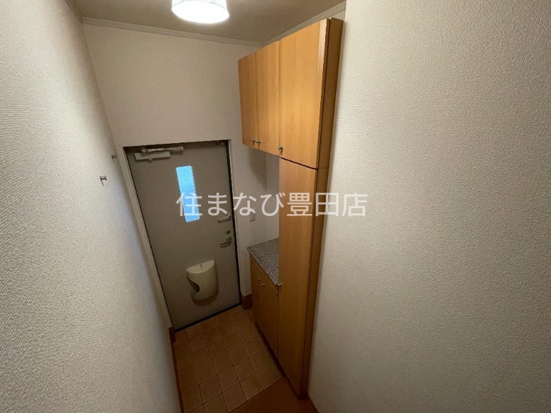名鉄三河線 吉浜駅 徒歩24分 2階建 築20年の玄関写真