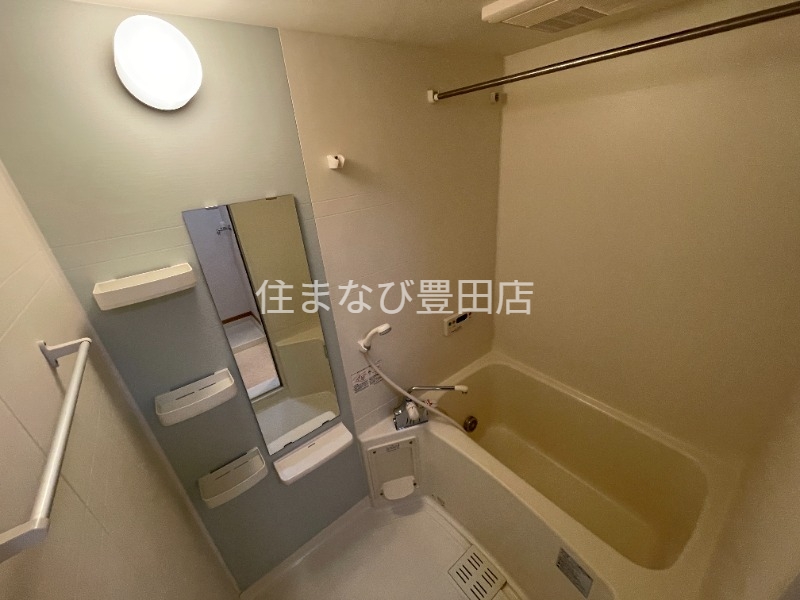 名鉄三河線 吉浜駅 徒歩24分 2階建 築20年の風呂写真