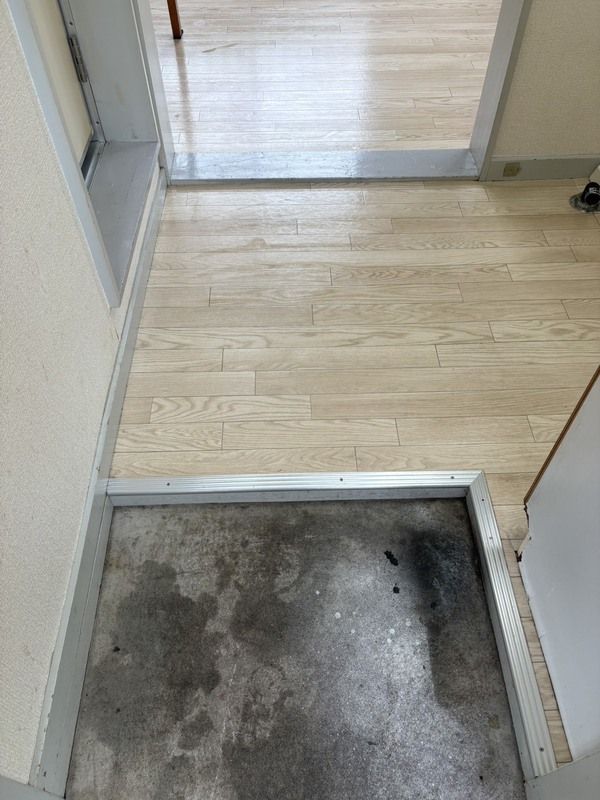 玄関　現況優先