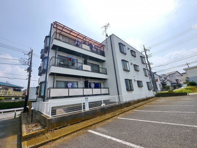 クレイルヴィラIの外観写真