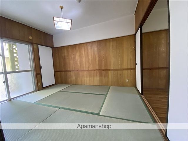 サンハイツ光樋川の居間写真