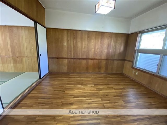 サンハイツ光樋川の居間写真