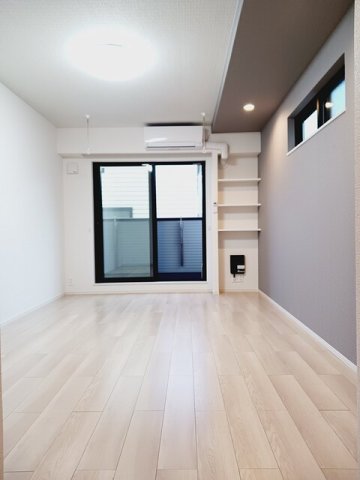 居室・リビング　居間です
