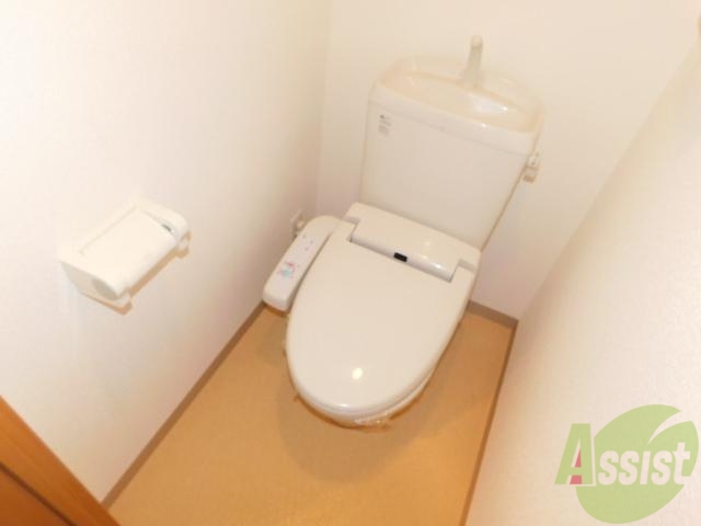 トイレ　ウォシュレット付きです