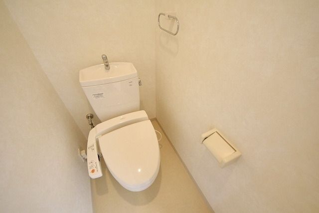 トイレ　★ウォシュレット付き・清潔感のあるトイレです★