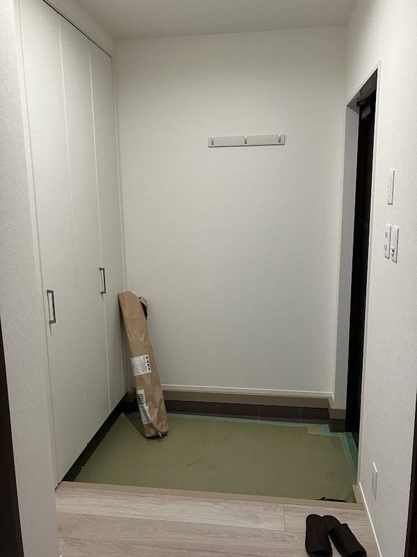 玄関　物件画像
