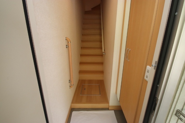 玄関　※写真はイメージです。