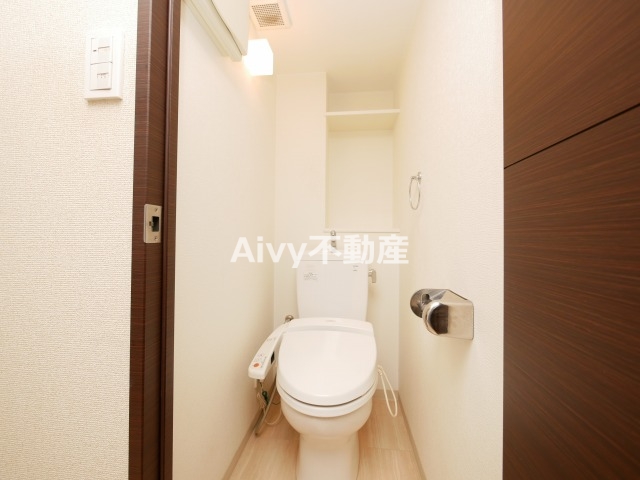 地下鉄中央線 九条駅 徒歩6分 15階建 築19年のトイレ写真