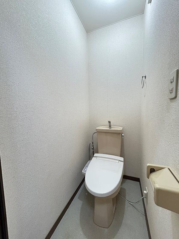 英和マンション龍禅寺のトイレ写真