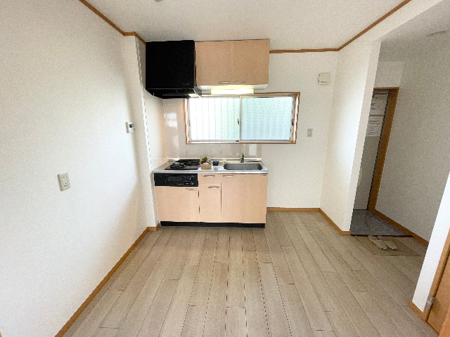 居室・リビング　※室内写真は反転タイプの別室サンプル写真です。