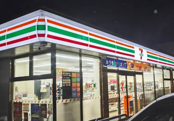 コンビニ　セブンイレブン 浜松志都呂町店（コンビニ）まで314m