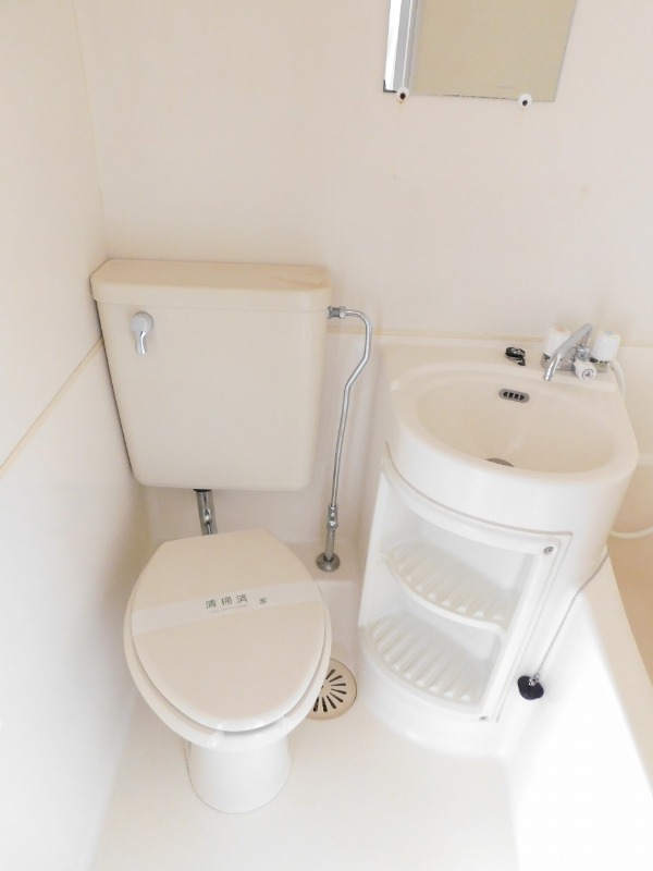 リブランビルのトイレ写真